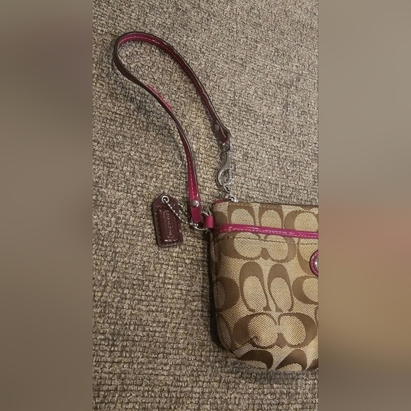 Coach  Wrislet - Picture 5 of 5